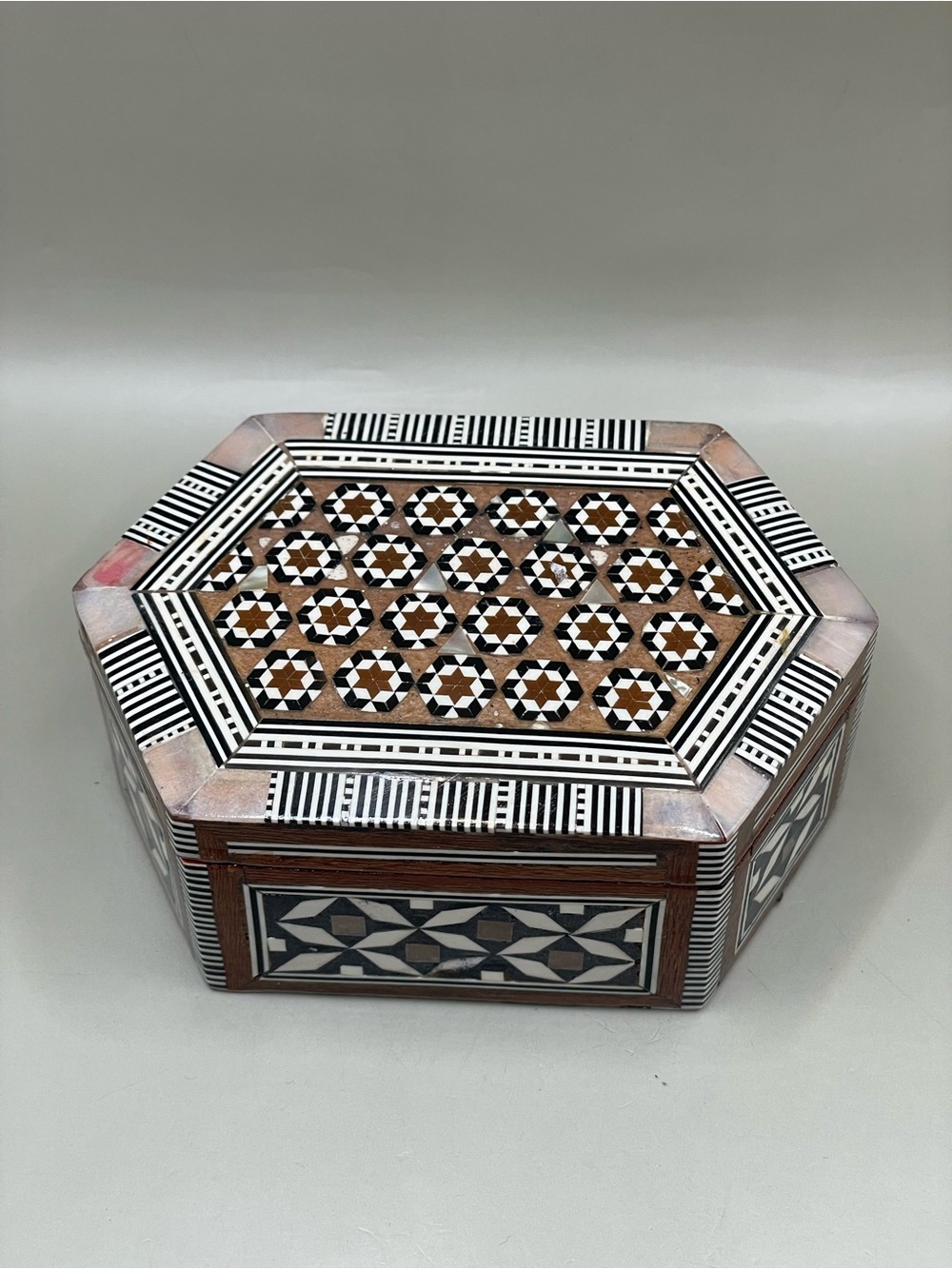 Middle Eastern Trinket Jewelry Box Mother Of Pearl Marquetry Inlaid Wooden